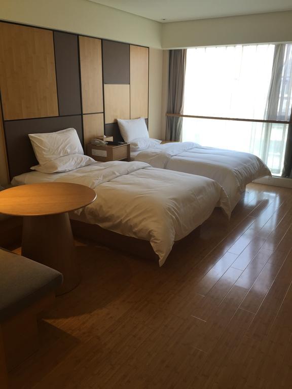 Ji Hotel Jinan Quancheng Square Rom bilde
